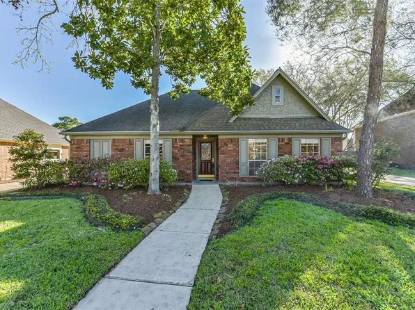 2109 Royal Oaks Drive, League City, TX 77573