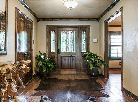 4th image of 6837 Cliffbrook Dr
