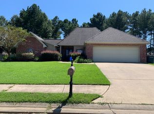 111 Kings Ln, Canton, MS 39046