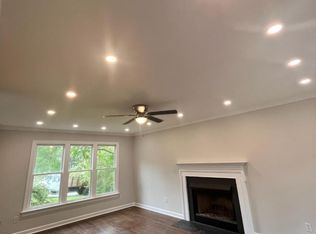 4200 Medlar Ln, Raleigh, NC 27616