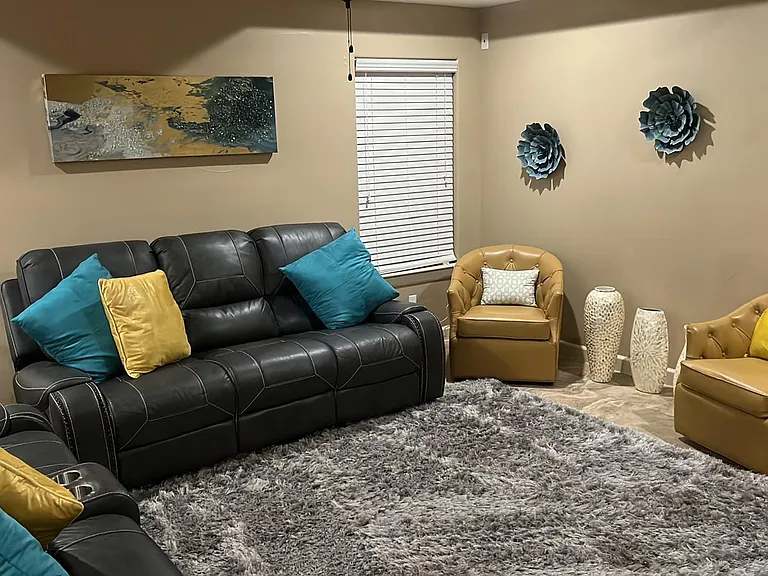 14684 Igor Kaleri Ave — Photo 2