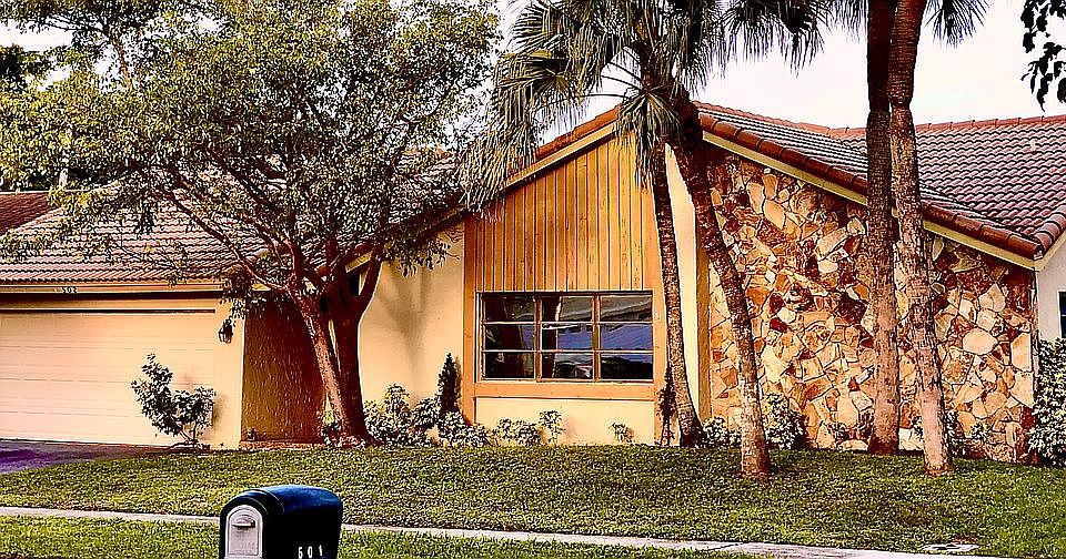1st image of 502 NW 102nd Way