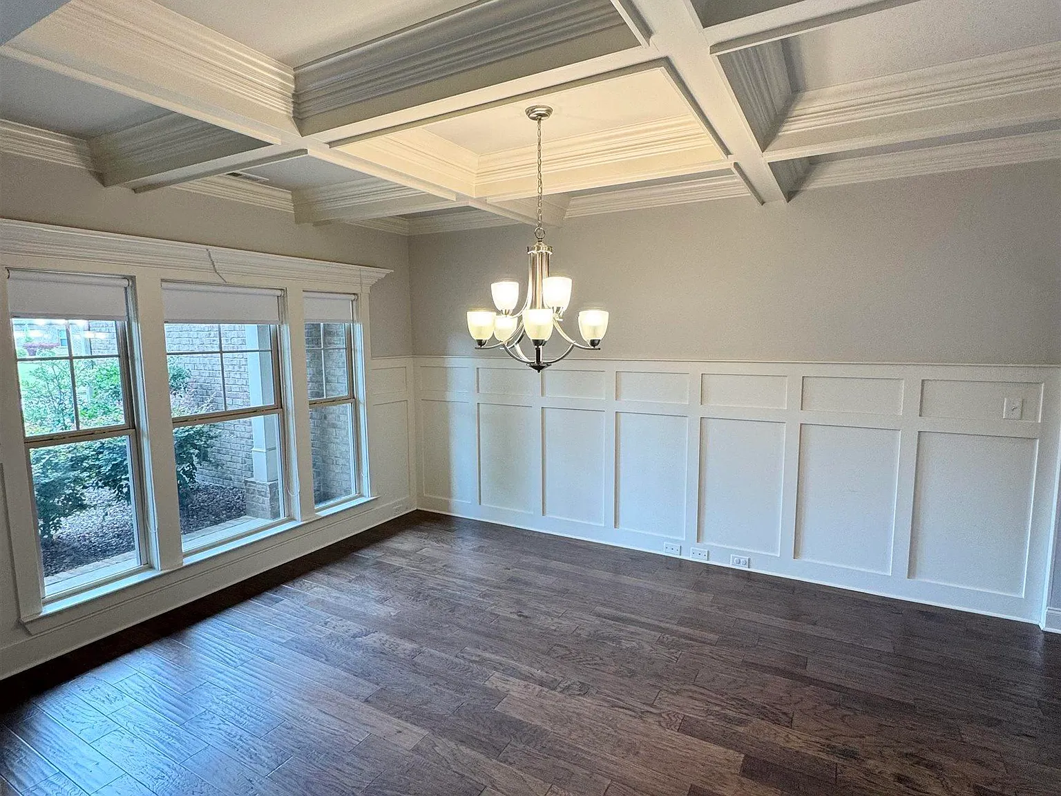 4 bed, 5.0 bath, 3960 sqft, $3,475 — Photo 4