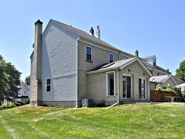 2489 Hillendale Dr — Photo 51