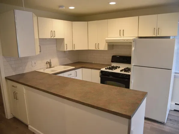 2335 W Crockett St, Seattle, WA 98199