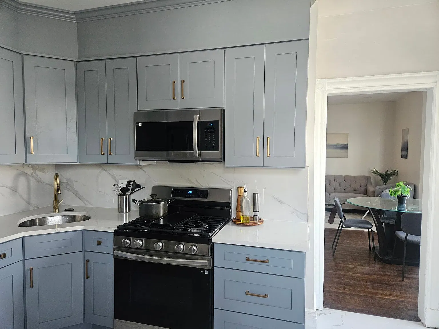 3 bed, $2,475 — Photo 3