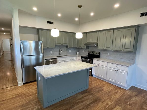 27 Aiken St APT A