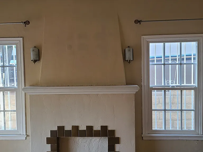 4421 Moonstone Dr — Photo 2