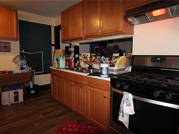 5th image of 601-603 Court St #3