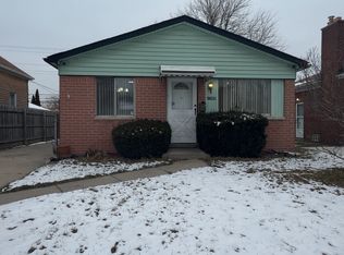 17459 Roseville Blvd, Roseville, MI 48066