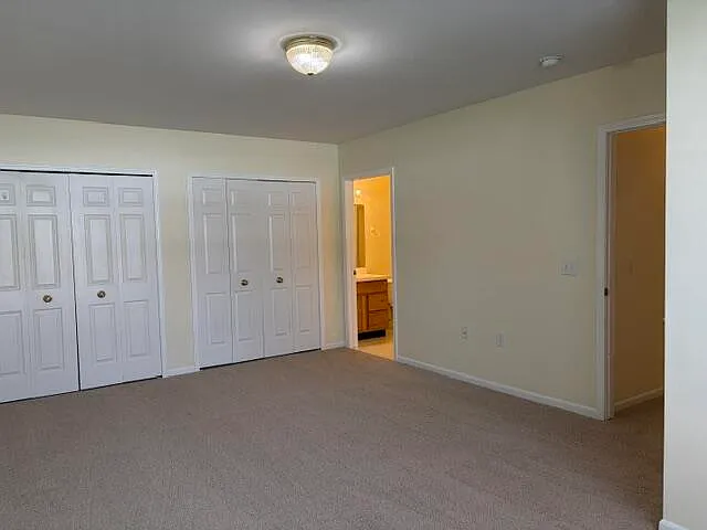 2736 S Knightsbridge Cir — Photo 13