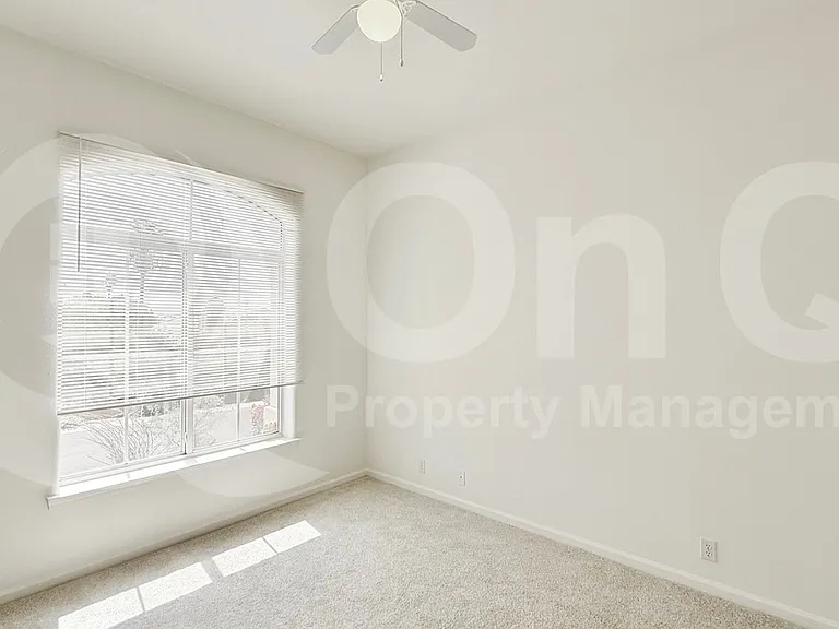 15210 S 20th St — Photo 6