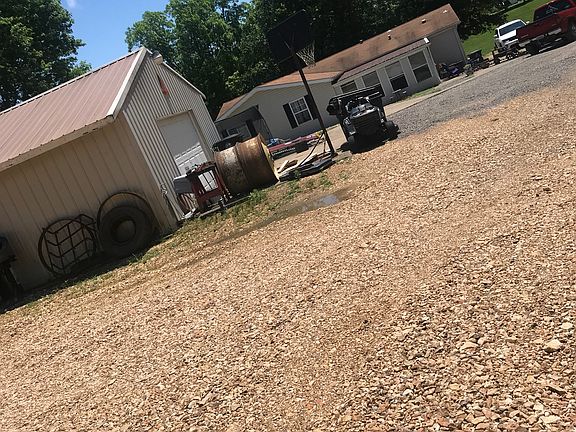4th image of 779 County Road 651