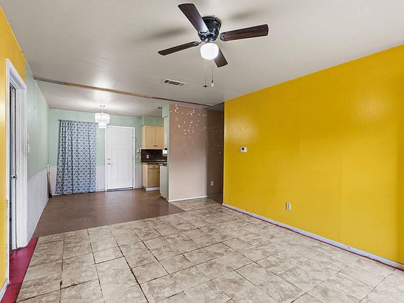 4th image of 1021 Gardner Rd