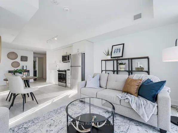 2545 Simcoe St N, Oshawa, ON