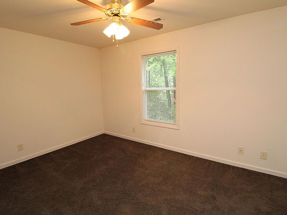 5th image of 531 Peachers Ridge Rd APT A