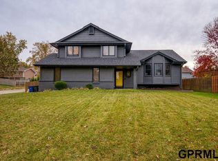15853 Orchard Ave, Omaha, NE 68135