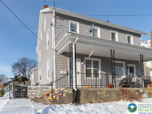 211 N Westbrook Ave, Pen Argyl, PA 18072