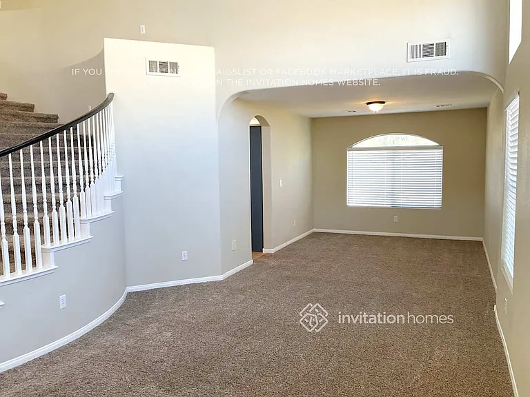 8104 Marin Pointe Ave — Photo 3