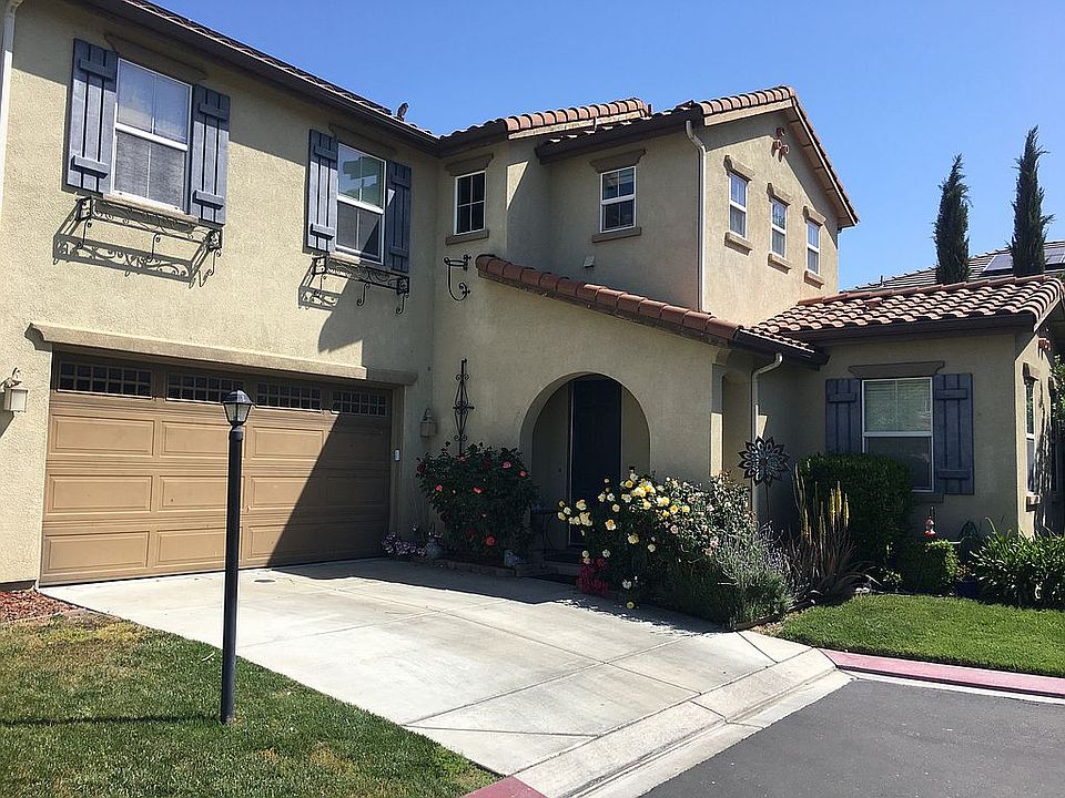 1st image of 587 Alvord Oak Ln