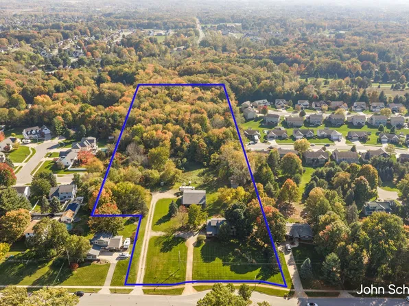 4570 Jacob St SW, Wyoming, MI 49418