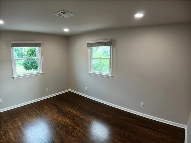 2834 Center St — Photo 26