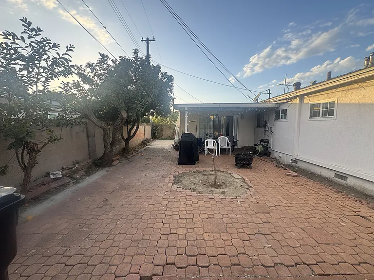 4206 W Oak Ave #1 — Photo 7