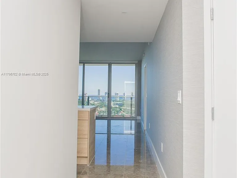 16385 Biscayne Blvd #2615 — Photo 40