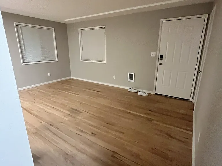 1400 NE 118th Ave #1 — Photo 9