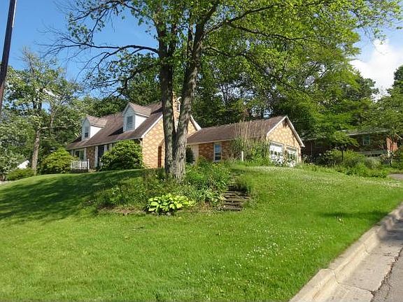 2nd image of 428 Knightlee Ave