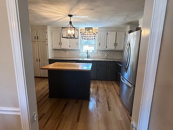 4th image of 114 Cross Bow Ln