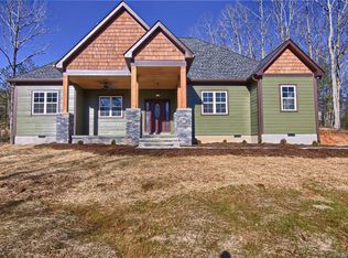 142 Blue Herron Cv #2, Mills River, NC 28759
