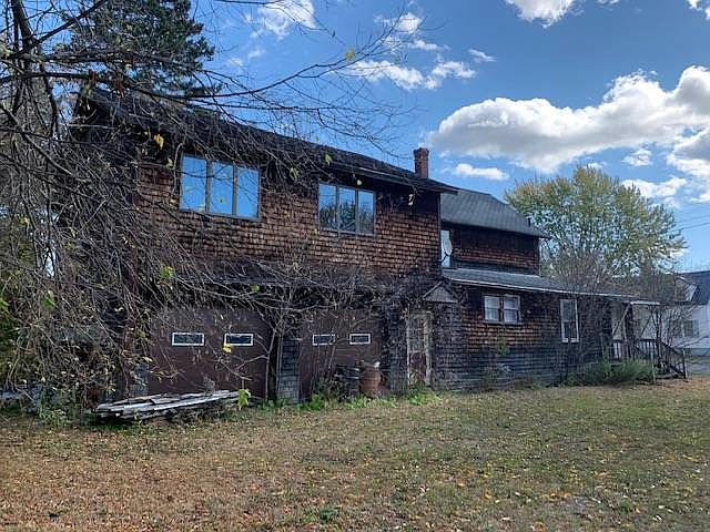 2nd image of 23 Turner St