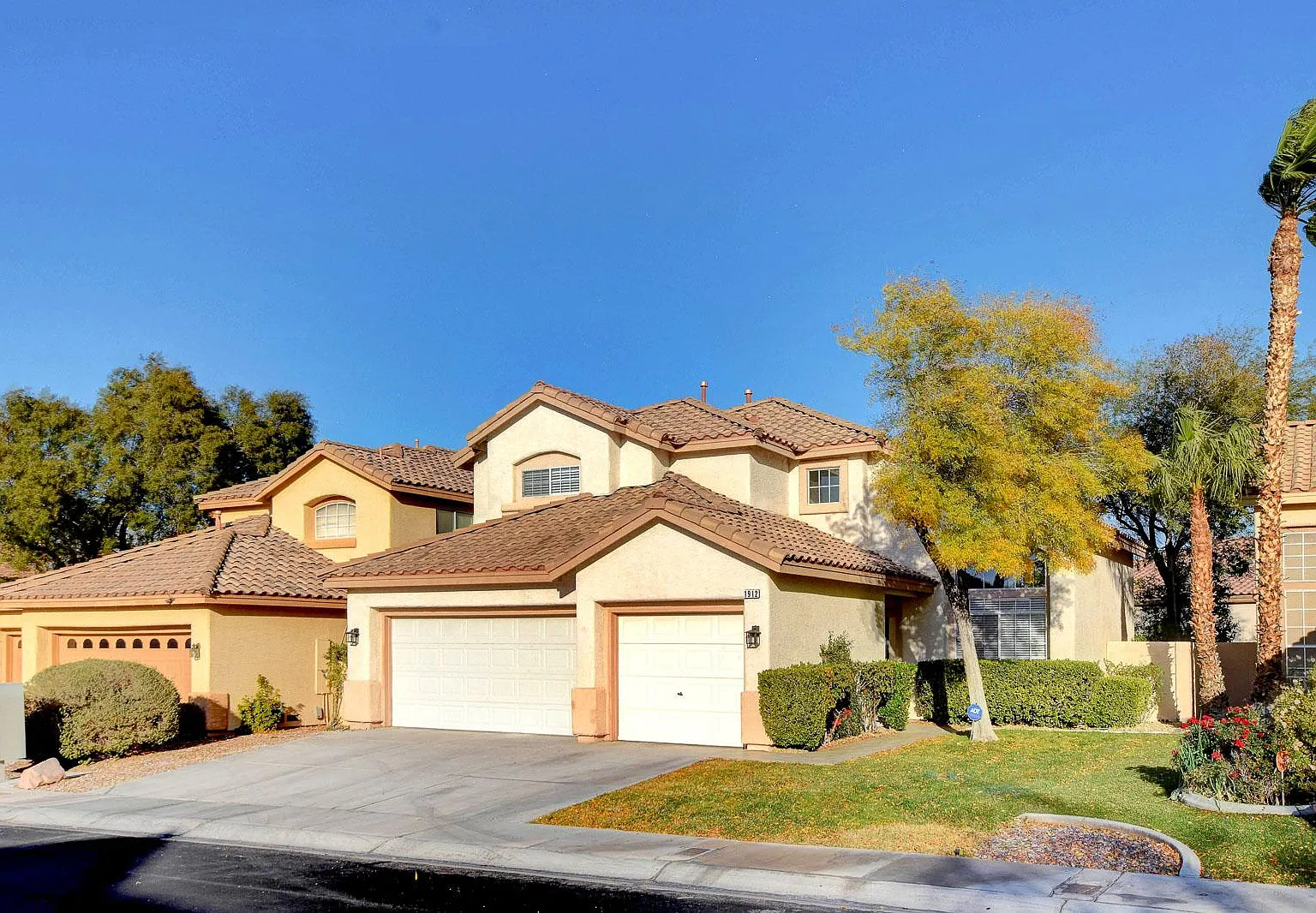 4 bed, 2030 sqft, $3,295 — Photo 1