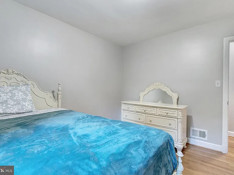 2108 48th St NW — Photo 20