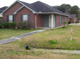 100 Desert Storm Dr, Duson, LA 70529