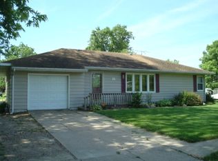 721 E 8th St, North Bend, NE 68649