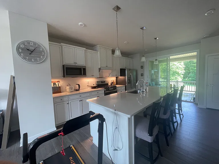 153 Torrey Dr — Photo 10