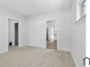9418 Parkview Ave, Cleveland, OH 44104