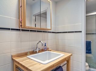 2443 Summerhill Dr, Encinitas, CA 92024