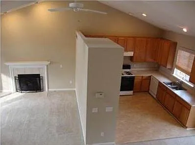 5950 Lafayette Ln — Photo 7