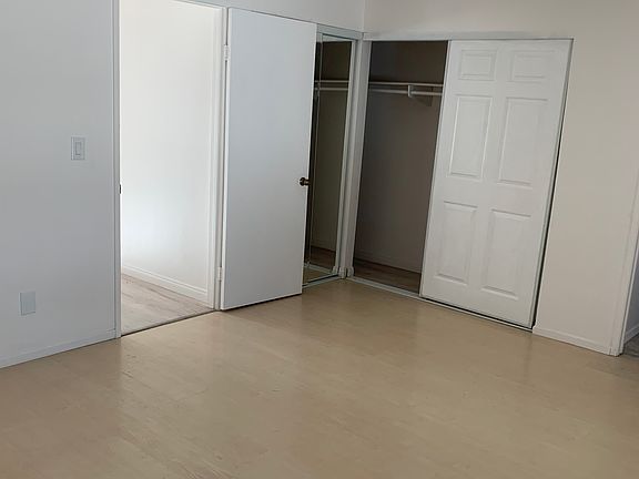 5th image of 2862 Casey St #A