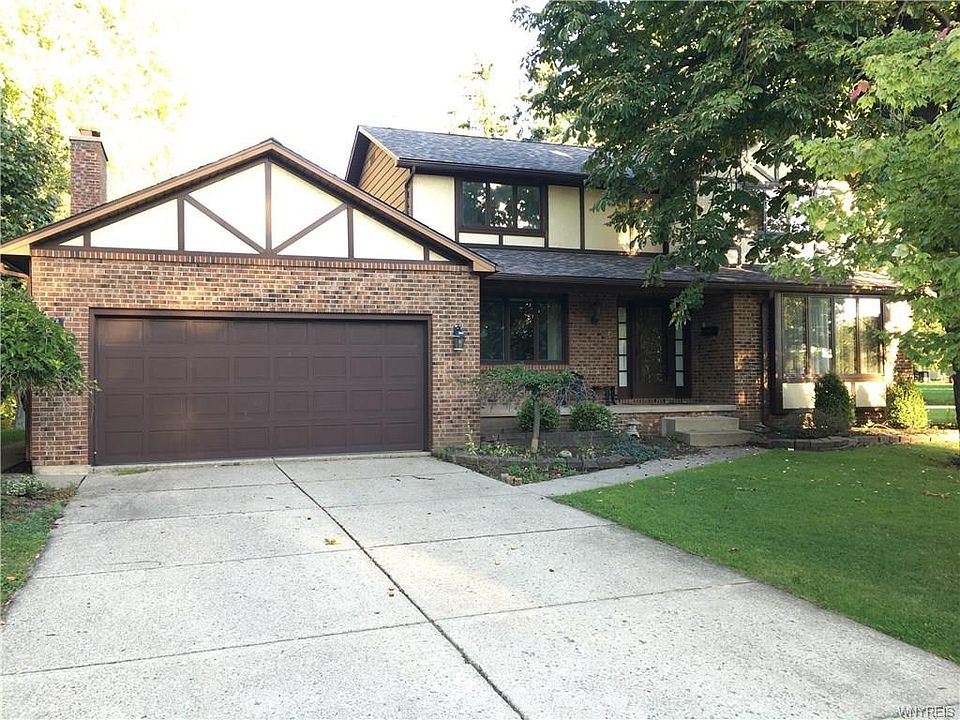 1st image of 25 Creek Hts