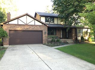 25 Creek Hts, Buffalo, NY 14221