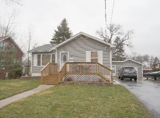 530 E 13th St, Lockport, IL 60441