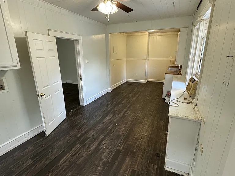 2915 Homan Ave #2915 HOMAN AVE — Photo 11
