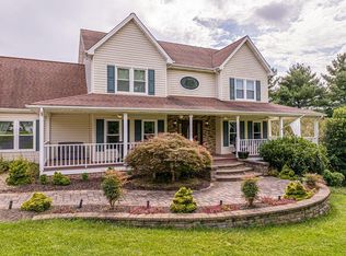 19328 Stirrup Dr, Abingdon, VA 24211