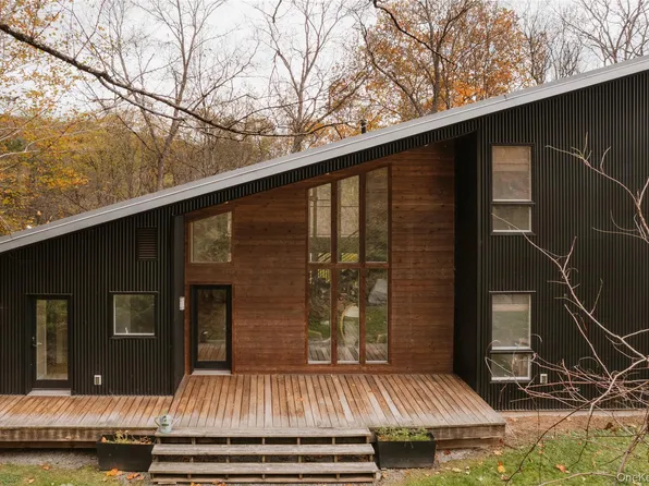 20 Ridge Road, Hankins, NY 12741