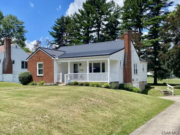 1720 Jaffa Dr, Johnstown, PA 15905