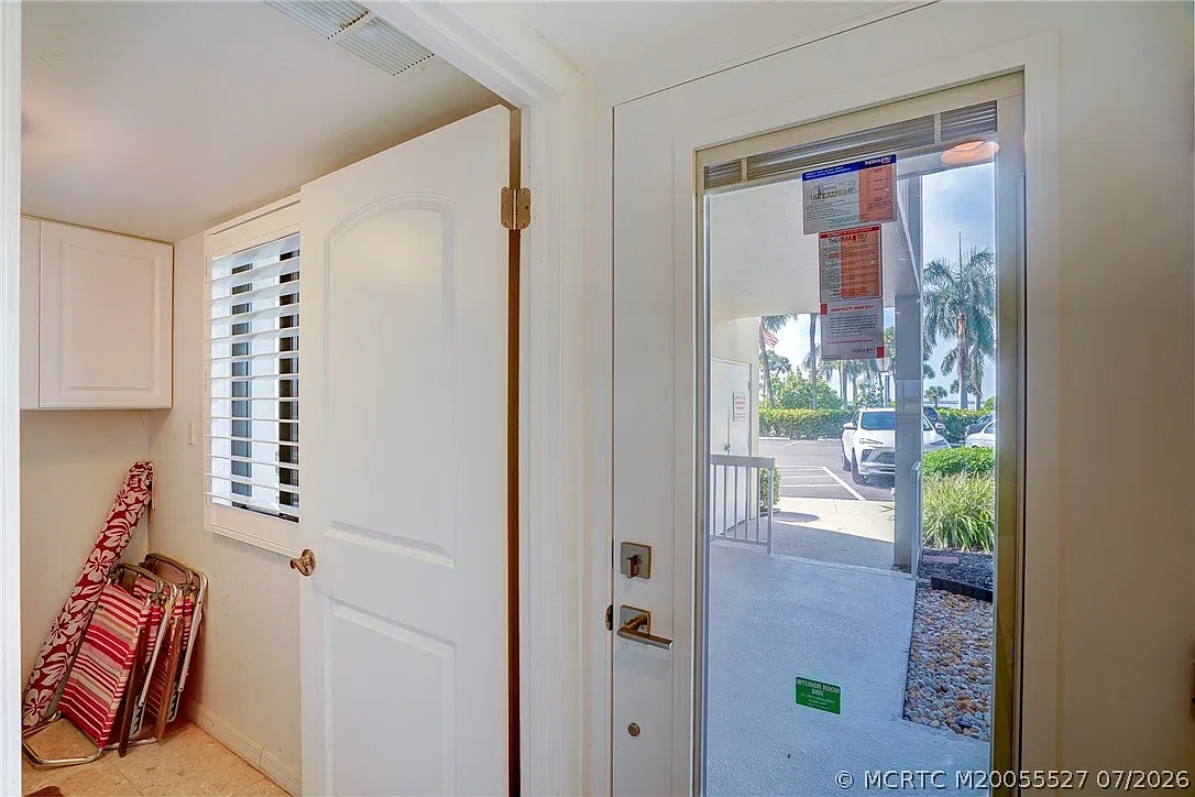 40 NE Plantation Rd — Photo 4